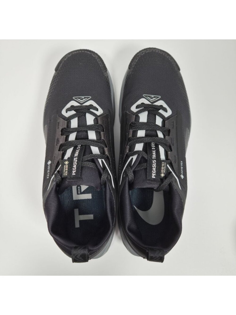 Nike Pegasus Trail 5 GORE-TEX Mens Black/Gray Running Shoes FQ0908-001 US Sz 10 - Picture 6 of 8